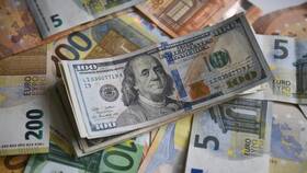 Почему Россия привязана к доллару США в 585 Золотой