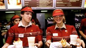В скольких странах представлен McDonald's в 585 Золотой
